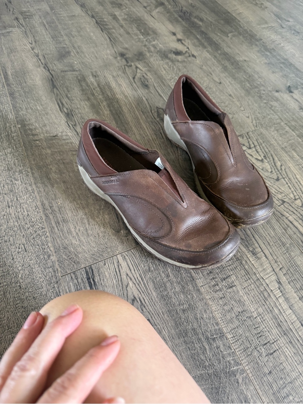 Merrell Brown Leather Slip-On Women's Clogs - Picture 2 of 7